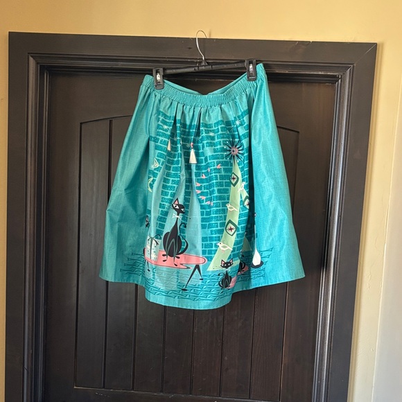 Unique Vintage Teal Circle Skirt with Retro Cat Print - Picture 6 of 10